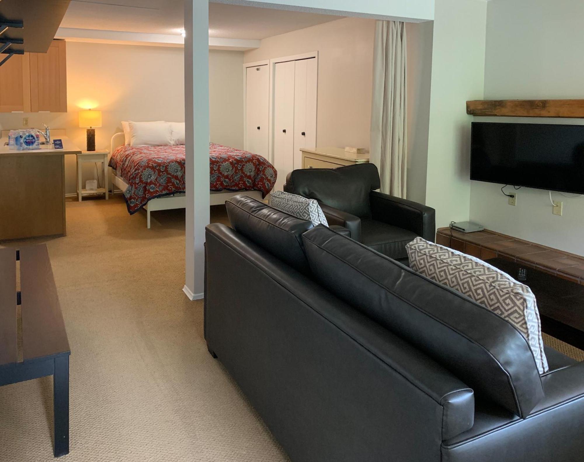 Panorama Mountain Resort - Horsethief Lodge With Fairmont Creek Room photo