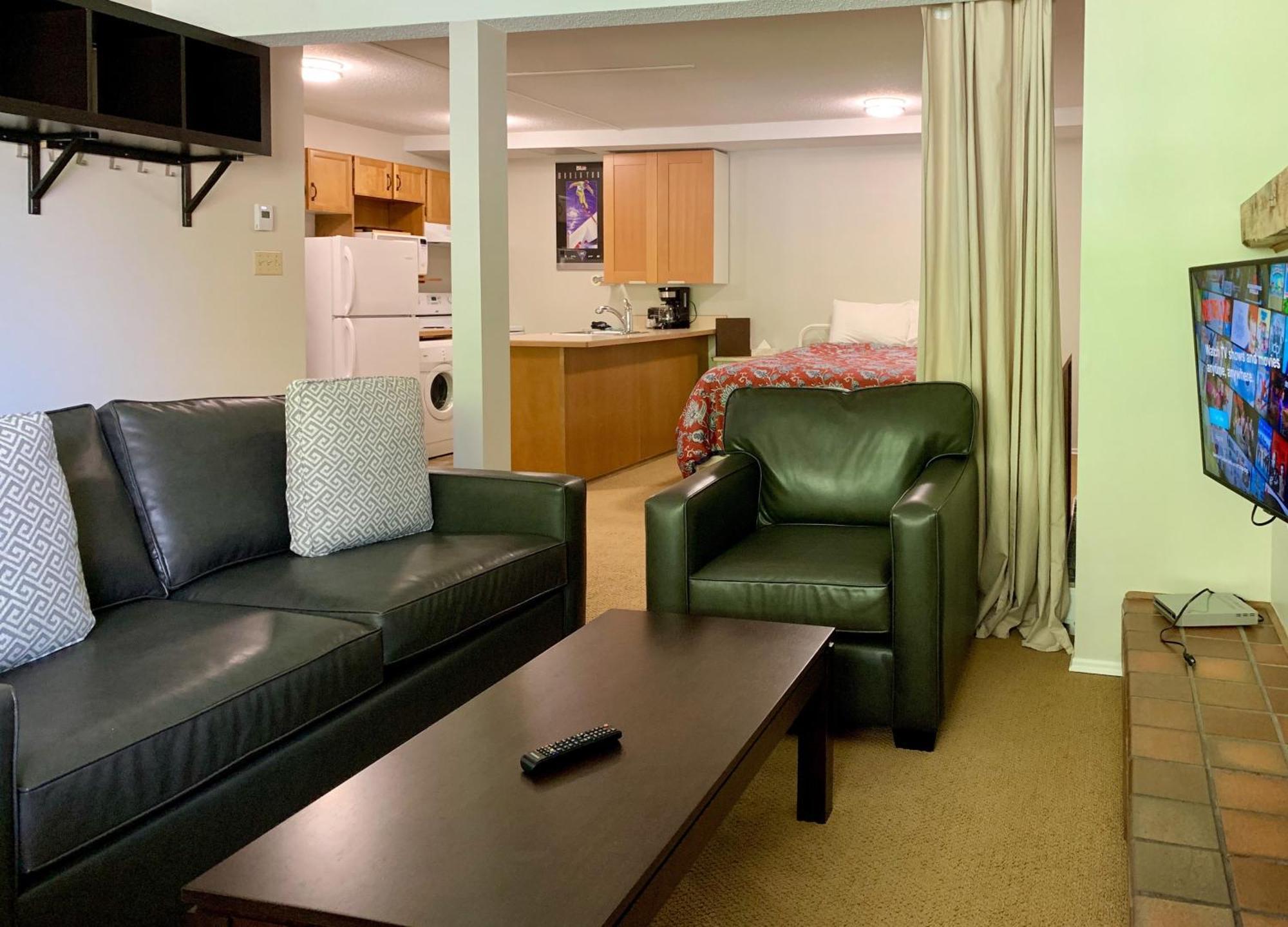 Panorama Mountain Resort - Horsethief Lodge With Fairmont Creek Room photo